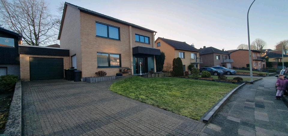 Thumbnail-freistehendes Einfamilienhaus in Übach zu verkaufen