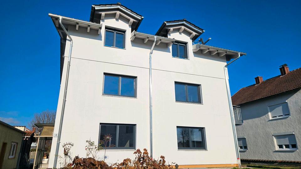 Thumbnail-Frisch kernsanierte Wohnung im 2. Obergeschoss