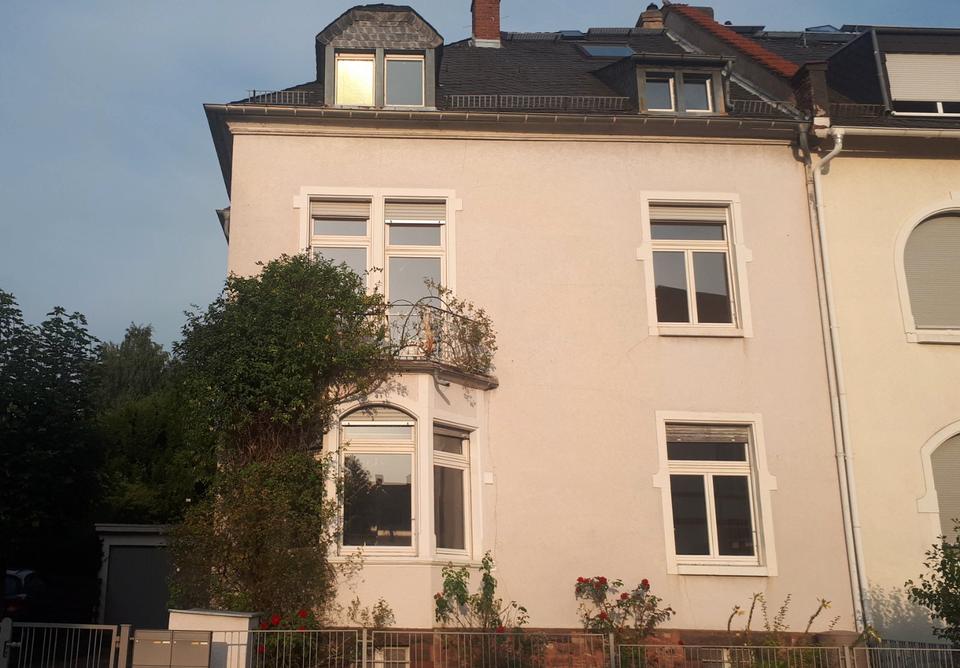 Thumbnail-3-Zimmer-Wohnung im Stilaltbau mit Balkon