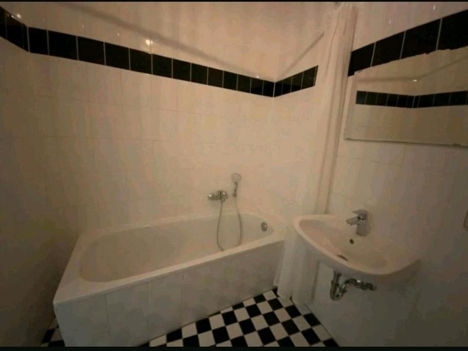 Thumbnail-2 Raum Wohnung in Apolda ab Januar 2026