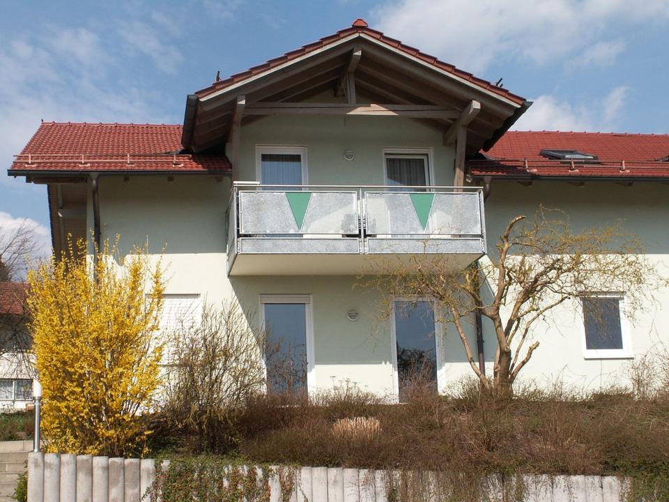 Thumbnail-Helle und gemütliche 4-Zimmer-DG-Wohnung mit Küche in Patersdorf