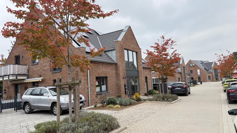 Thumbnail-3-Zi.-Whg. mit Balkon + Klimaanlage (Garage & Garten optional)