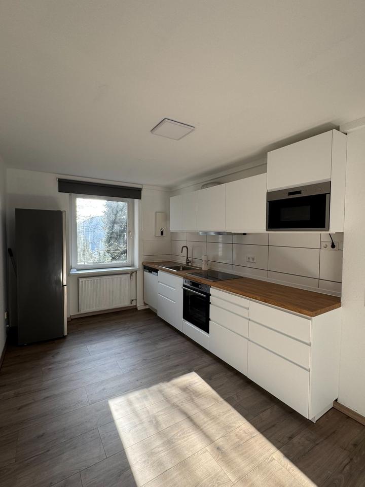 Thumbnail-Kernsanierte 2-Zi.-Wohnung | ab sofort | 3. OG | W-Langerfeld