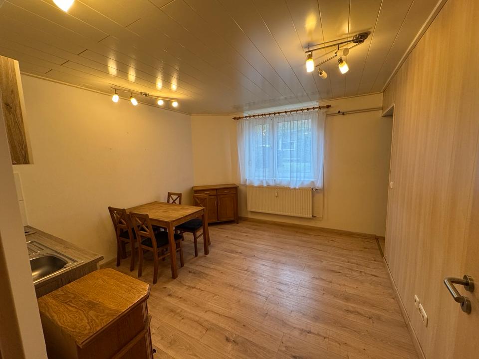 Thumbnail-2 Zimmer Souterrain Wohnung, möbliert mit Pantryküche