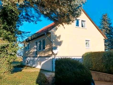 Thumbnail-Einfamilienhaus mit grossem Garten in ruhiger Lage in Seenähe