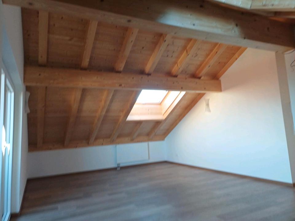 Thumbnail-Traumwohnung offener Dachstuhl