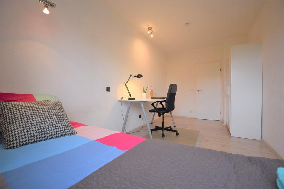 Thumbnail-4-Zimmer-Wohnung in Porz