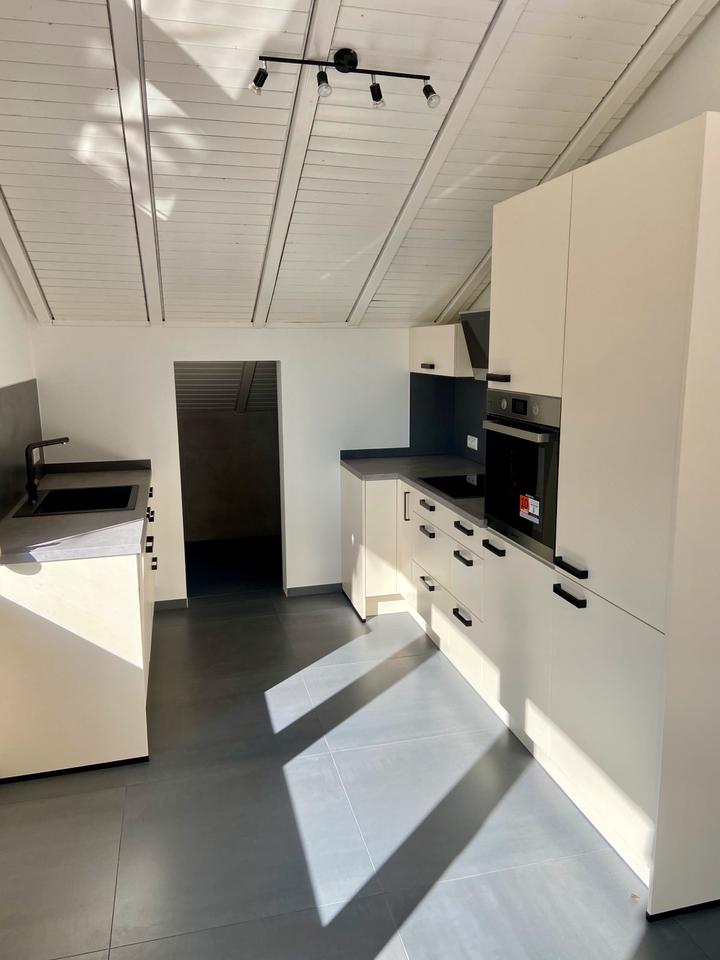 Thumbnail-2,5 Zimmer Dachgeschosswohnung