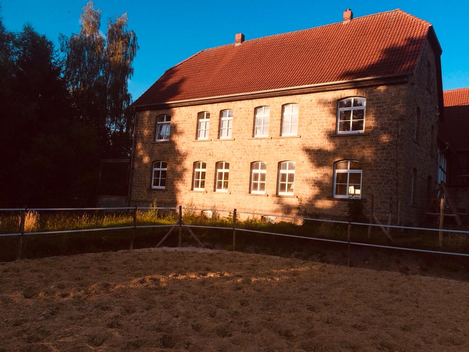 Thumbnail-Reiterhof, Herrenhaus, Mehrfamilienhaus 3-7 WE, Reitplatz