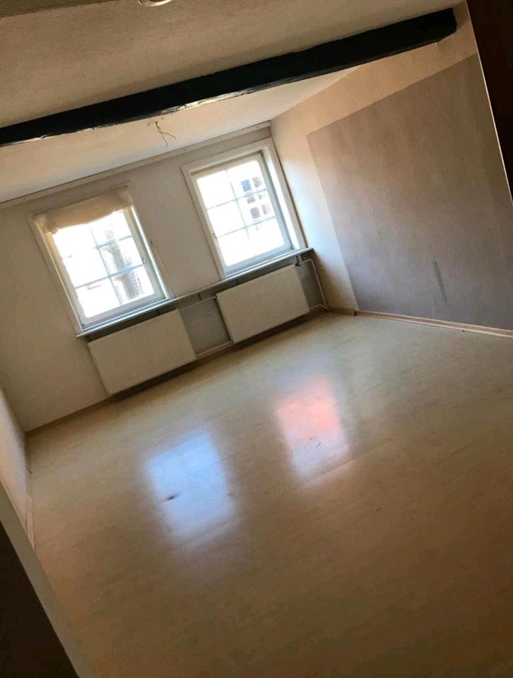 Thumbnail-Wohnung 3 ZimmerKücheBad
