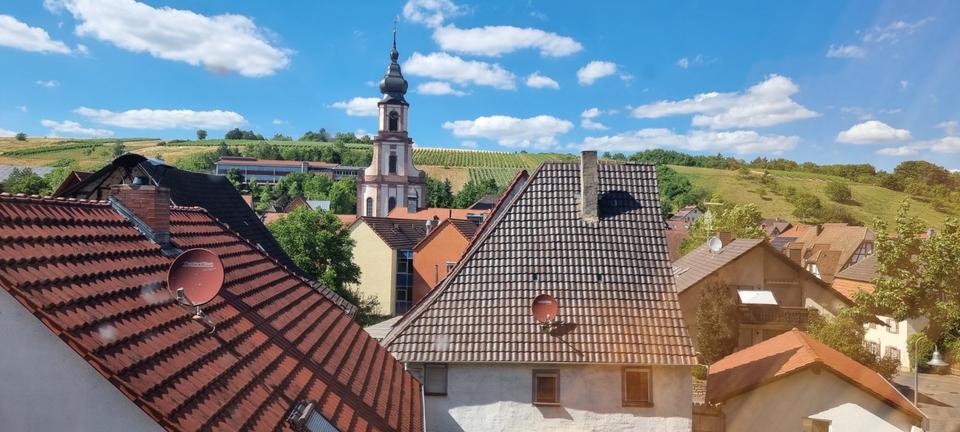 Thumbnail-Bauernhaus mit Scheune + Gewölbekeller in Königheim zu verkaufen
