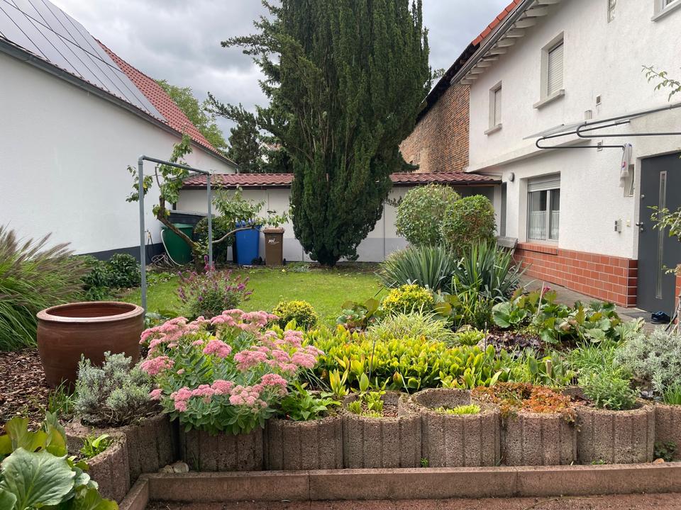 Thumbnail-1 ZKB, voll möbliert und ausgestattet