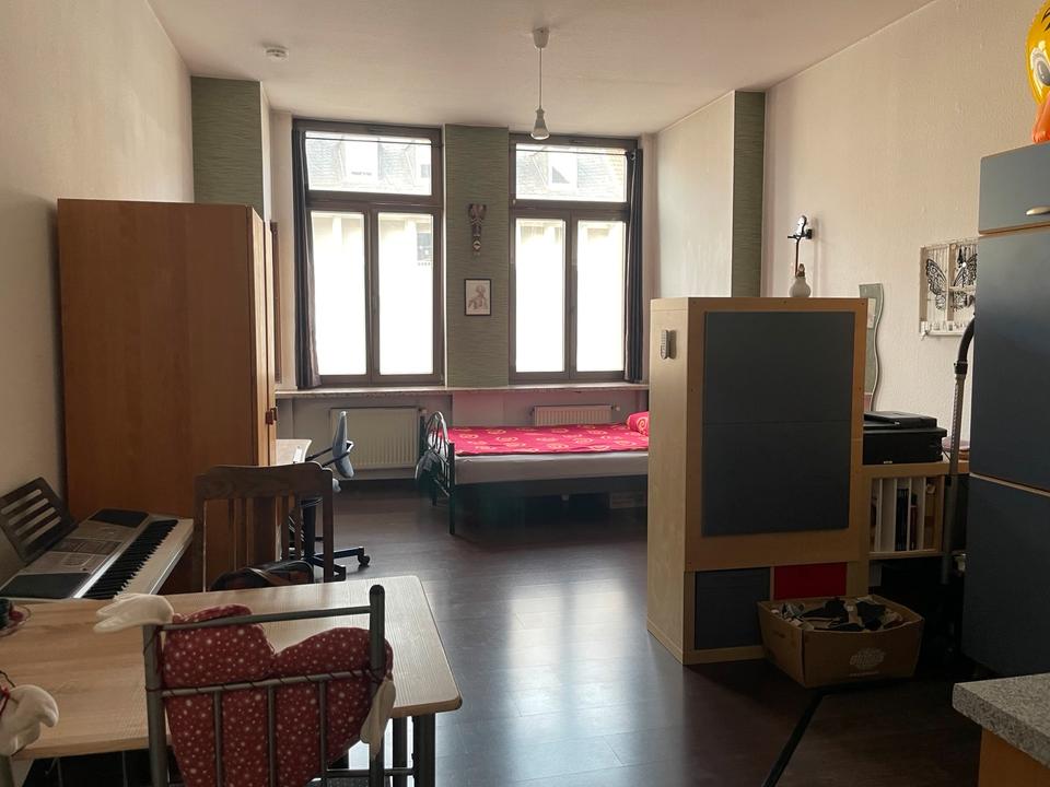 Thumbnail-Zentrale 1 Zimmerwohnung Koblenz (Bahnhof) - unmöbliert mit Küche