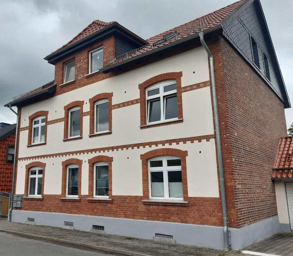 Thumbnail-Kapitalanlage! Gepflegtes MFH 5 Wohnungen, Nebengebäude, Garagen