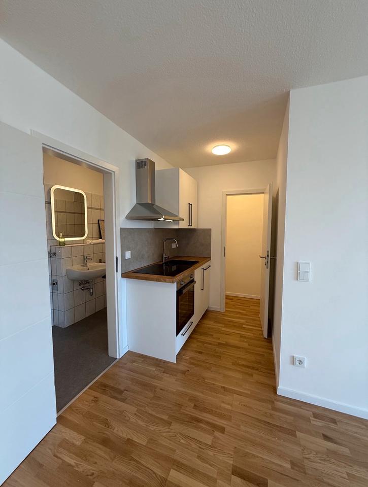 Thumbnail-Teilmöblierte 1-Zimmer-Wohnung mit Balkon in Leipzig