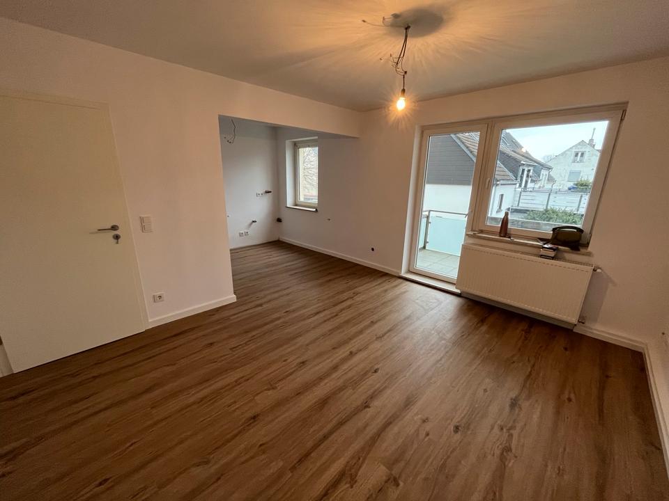Thumbnail-Sanierte 2-Zimmer-Wohnung mit Balkon in Ratingen Mitte