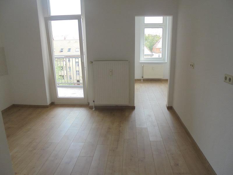 Thumbnail-Renovierte 2,5 Zimmerwohnung plus Wohnküche und Balkon