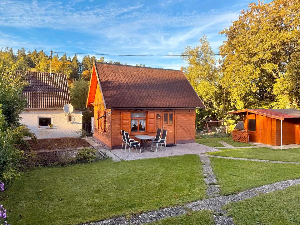 Thumbnail-Ferien- Wochenend- Gartenhaus