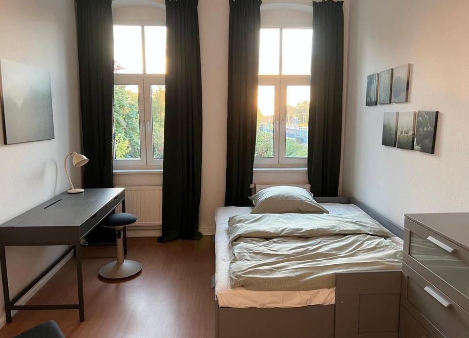 Thumbnail-Zimmer in WG in B-Mahlsdorf - direkt an der S-Bahn