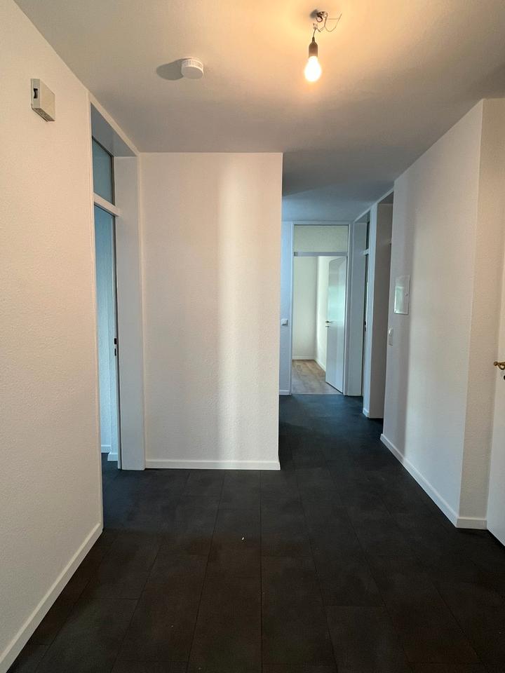 Thumbnail-Zweitbezug nach Renovierung5-Zimmer-Wohnung mit 104 m² Biebrich