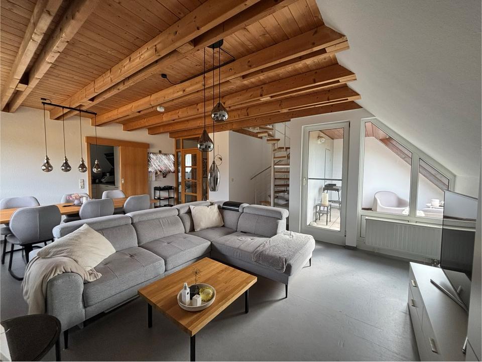 Thumbnail-Helle 2-Zimmer-Maisonettewohnung mit Dachbalkon – zentrumsnah