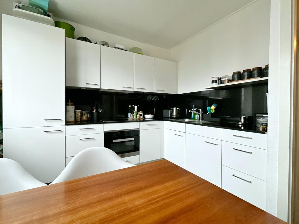 Thumbnail-Helle 3-Zimmer-Wohnung mit hochwertiger Einbauküche und Süd-Loggia