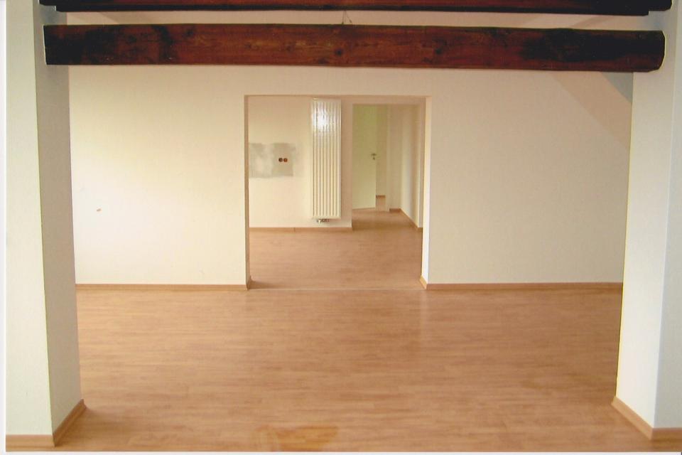 Thumbnail-3-Zimmer-Dachgeschosswohnung mit Terrasse