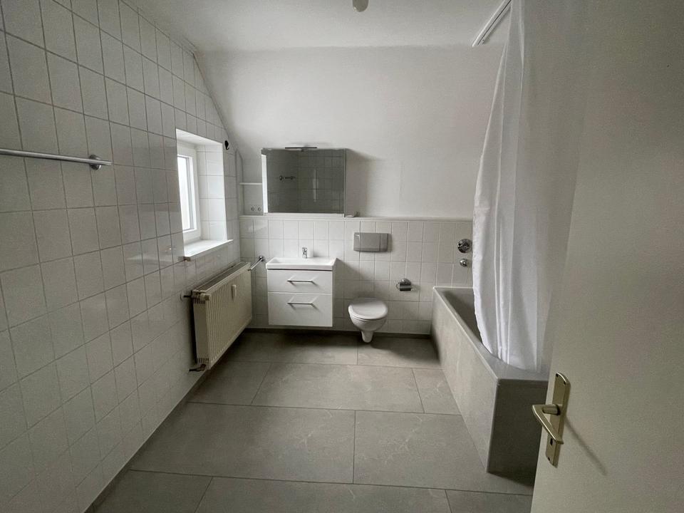 Thumbnail-Helle 2 Zimmer Wohnung in ruhiger Wohnlage von Finthen