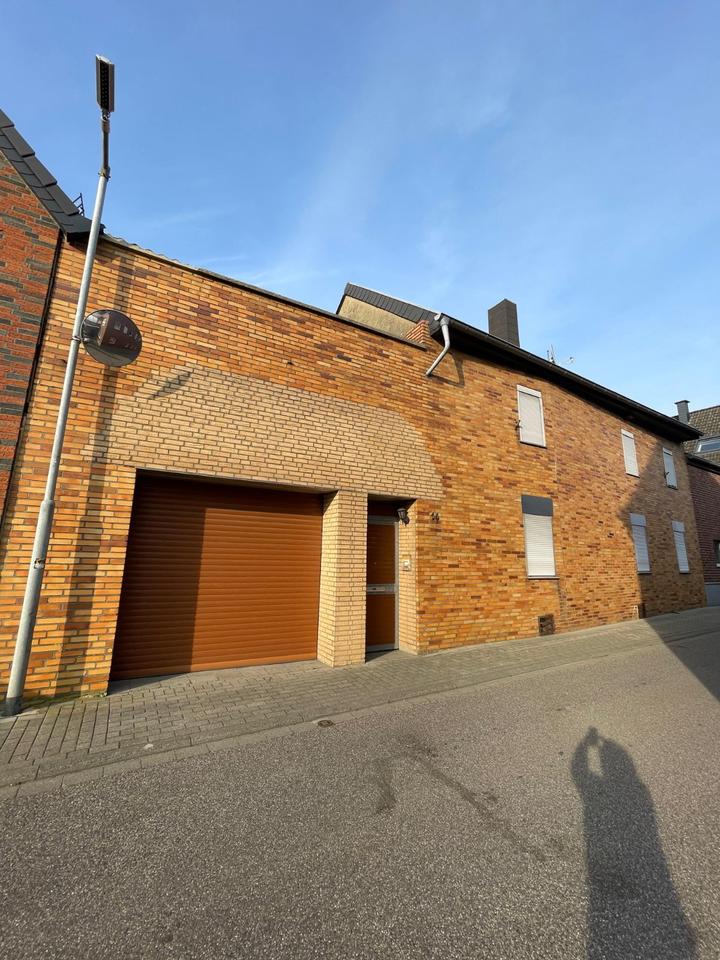 Thumbnail-Gereonsweiler Sanierungsobjekt viel Platz ideal für Handwerker