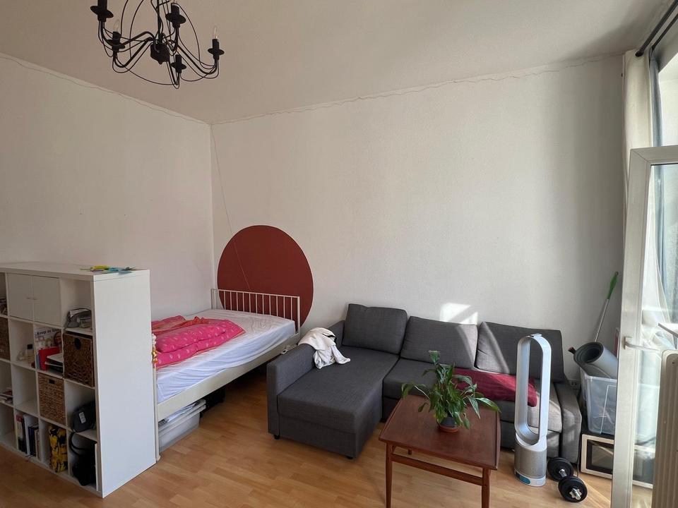 Thumbnail-1-Zi.-Whg. mit hohen Decken, Düsseldorf-Unterbilk, ab 01.04.2026