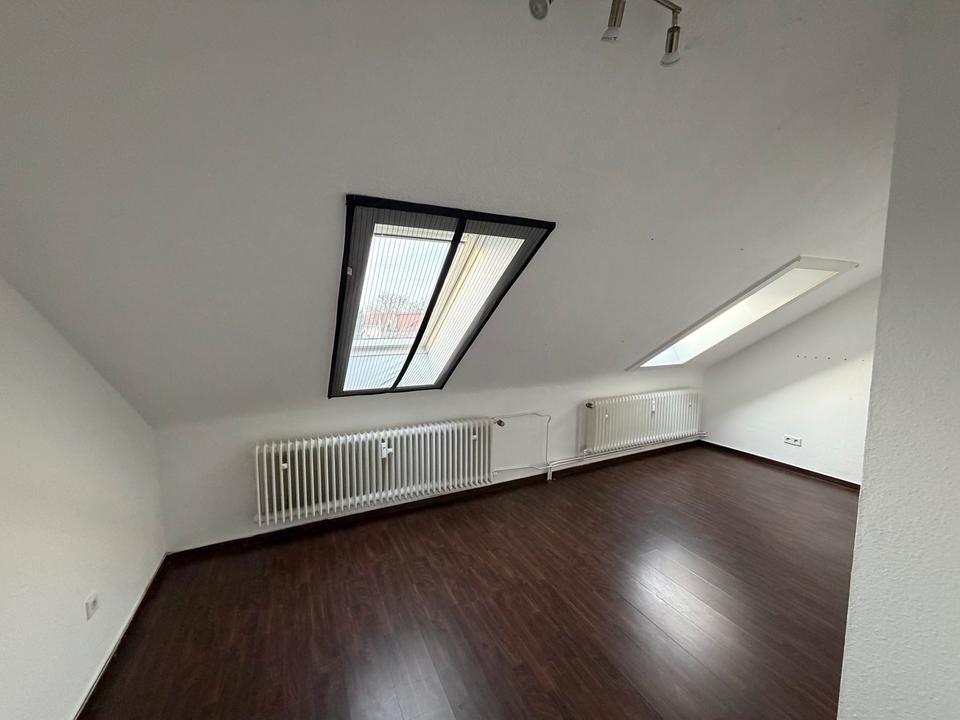 Thumbnail-Gepflegte 3,5-Zimmer Dachgeschosswohnung in Gelsenkirchen-Resse