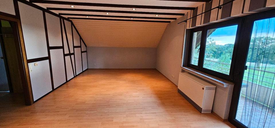 Thumbnail-Ruhige, helle 3 ZKB Wohnung ab 01.03. zu vermieten