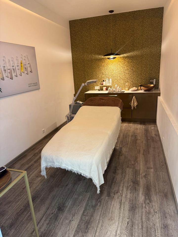 Thumbnail-Raum zur Untermiete im exklusiven BABOR Salon in Stadtmitte