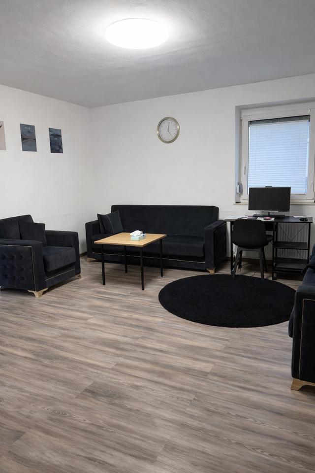 Thumbnail-2ZKB Mit Garten