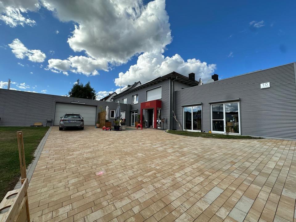 Thumbnail-Großzügiges Mehrfamilienhaus in sonniger Lage