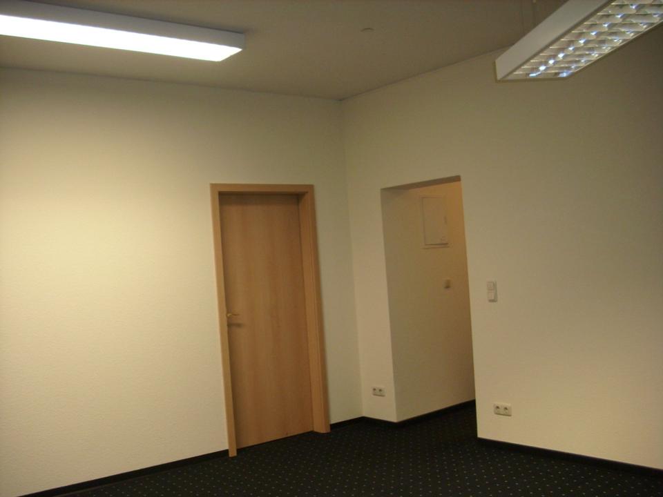 Thumbnail-Burg: Attraktive Gewerberäume zur Vermietung 71 qm, bezugsfertig