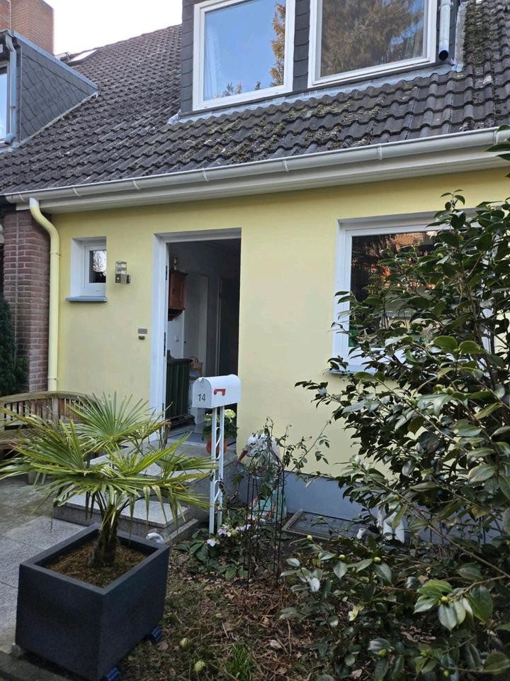 Thumbnail-Gepflegtes Reihenmittelhaus mit Garten in Kirchweyhe