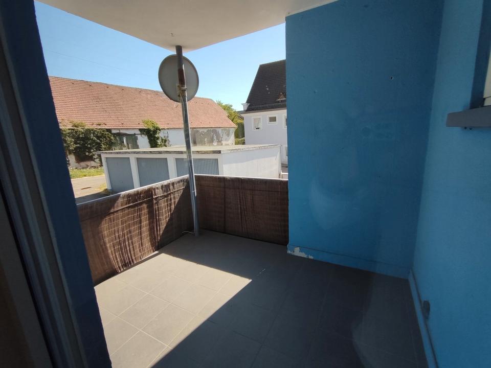 Thumbnail-schön geschnittene 3 ZKB-Wohnung mit Balkon und Einbauküche
