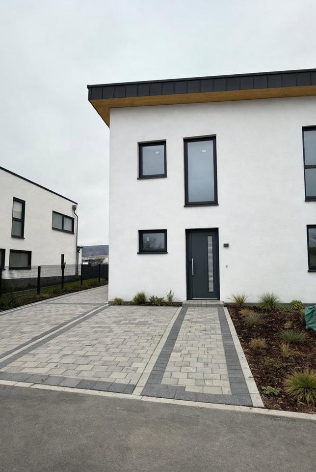 Thumbnail-Erstbezug 2026: Modernes Wohnen im Energiespar-Wunder