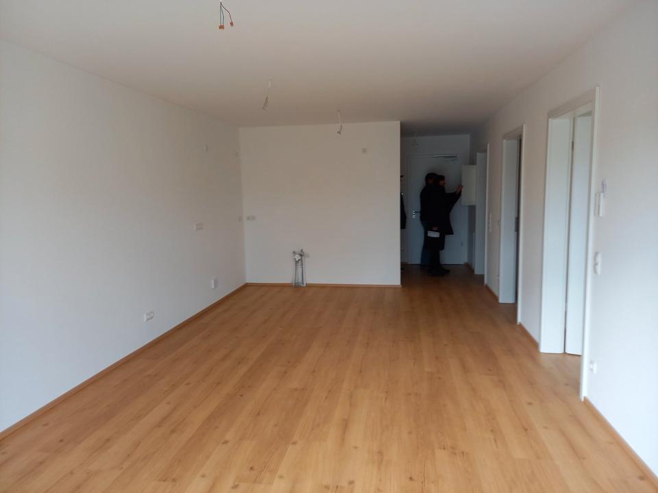 Thumbnail-Pocking, Erstbezug, 3-Zimmer Mietwohnung, 2x Carport