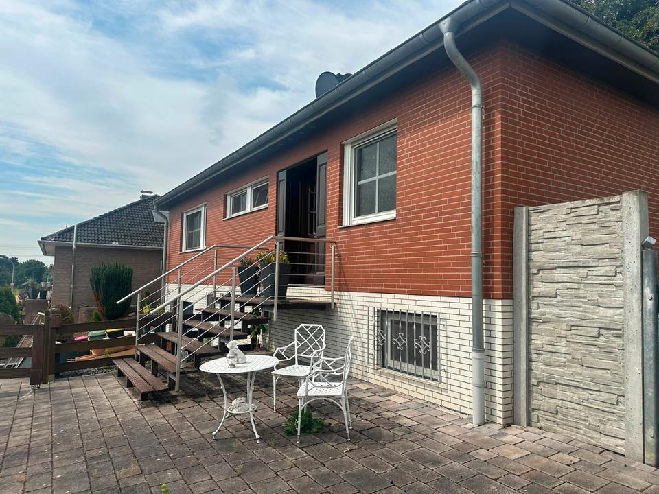 Thumbnail-Freistehendes Einfamilienhaus auf 654 m² Traumgrundstück
