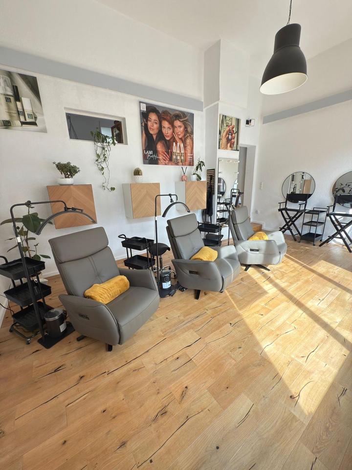 Thumbnail-Beauty Salon Stuhl Untermiete