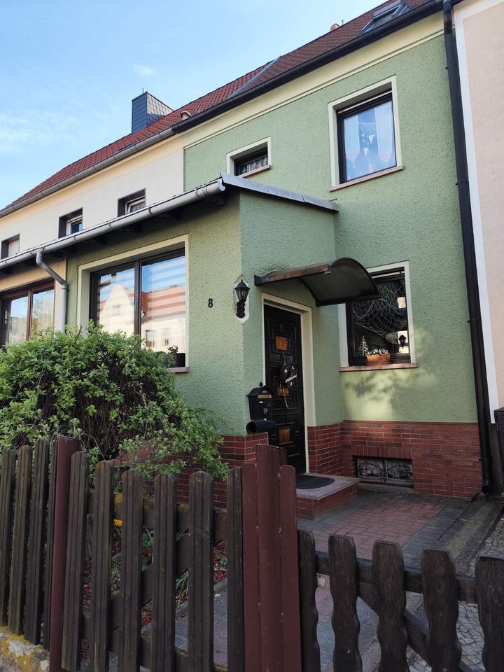 Thumbnail-Reihenhaus in Zerbst mit Garten und Garage