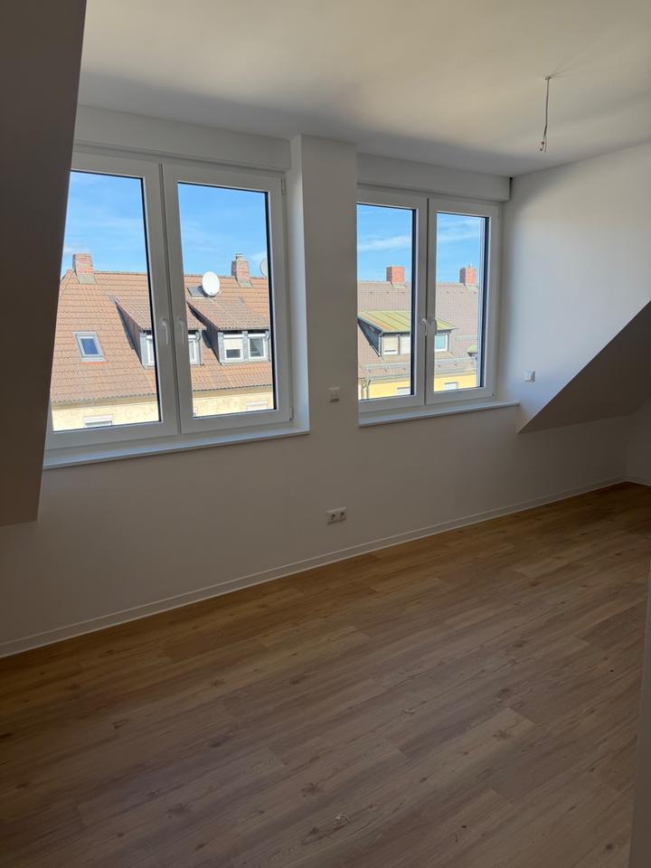 Thumbnail-Neue, moderne 2 Zimmer Dachgeschosswohnung EBK