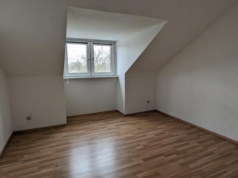 Thumbnail-WILLKOMMEN! Top sanierte Singlewohnung! Garten! PKW-Stellplatz