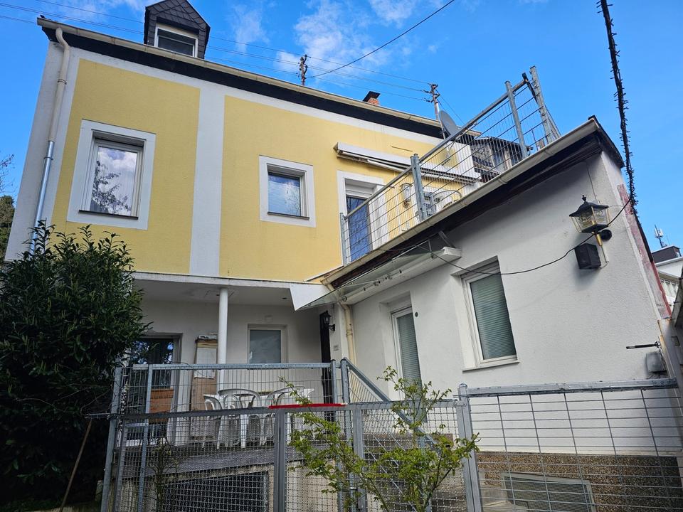 Thumbnail-Haus mit 6 Wohneinheiten, 2 Terrassen und Keller
