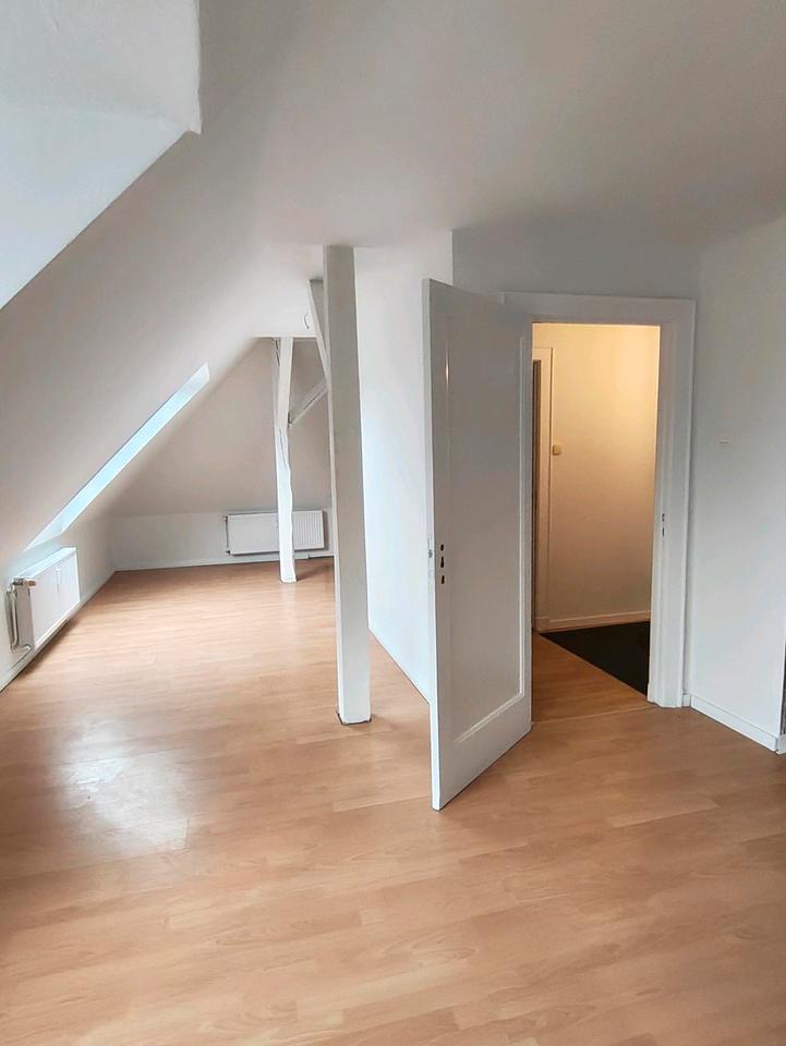 Thumbnail-2,5 Zimmer Maisonette Wohnung , Kiel Uhlenkrog