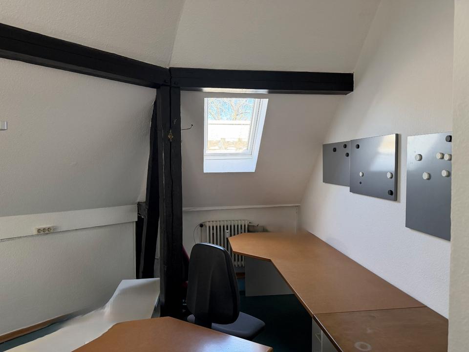 Thumbnail-Büroraum in der Villa Ichon für gemeinnützige Organisationen