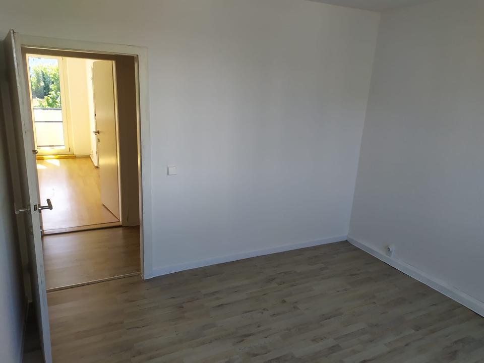 Thumbnail-Helle 3-Zimmer-Wohnung in Greifswald mit Stellplatz