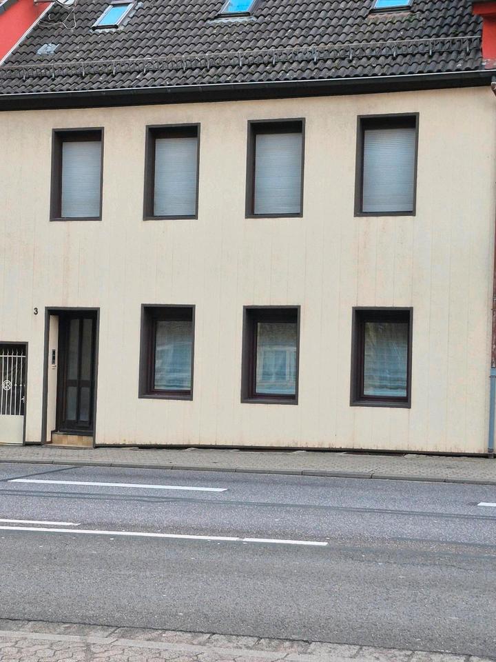 Thumbnail-1-2 Familienhaus in Ottweiler Zentrale Lage